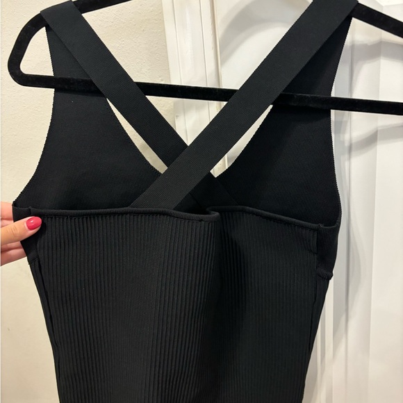 Black top - Picture 2 of 3